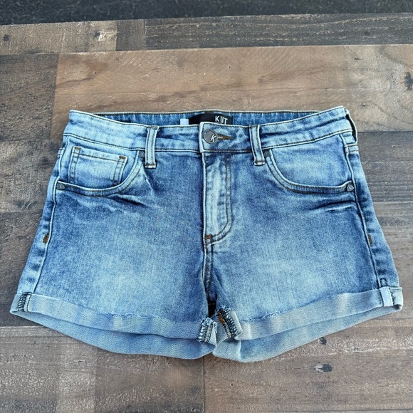 KUT From The Kloth Size 2 Gidget High Rise Fray Denim Shorts Size 2 - Picture 1 of 12